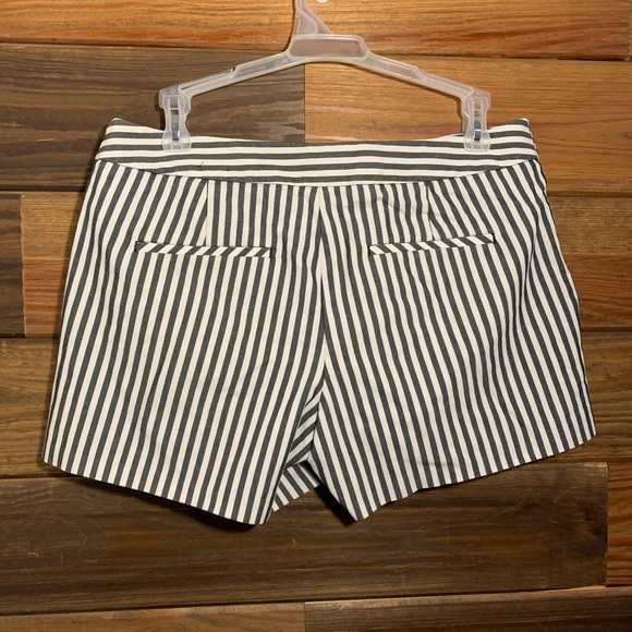 Express shorts - Picture 2 of 3